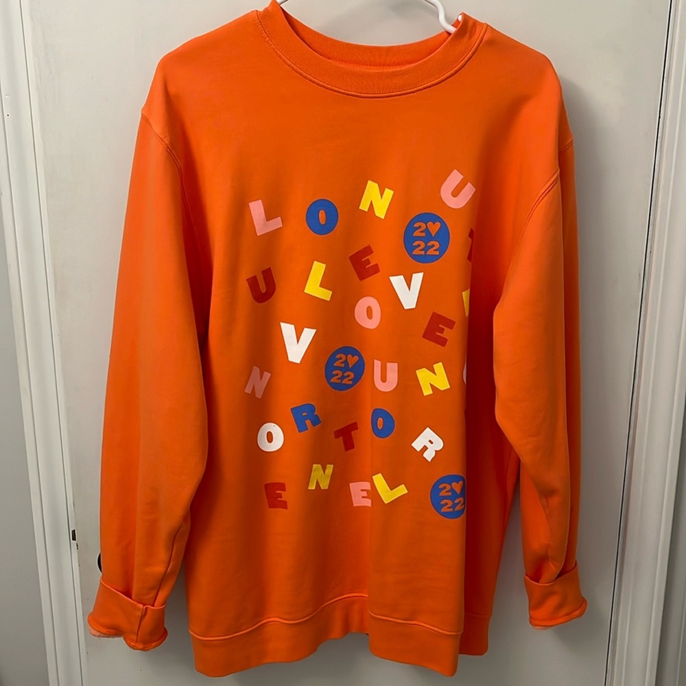 Harry Styles Love on Tour 2022 Chicago sweatshirt